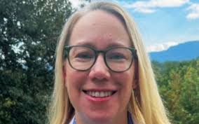 Marine biologist Jasmin Graham to sign new book at the Book Shelf