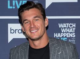 Tyler Cameron & Clarins Hosted a Scholarship Gala Honoring His Mom