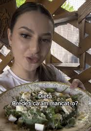 Salata cu quinoa pentru dieta ta