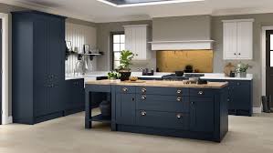 Nouveau Painted Mackintosh Shaker Kitchens Omega Plc With Images Kitchen Design Shaker Style Kitchens Shaker Kitchen