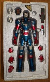 Hey guys i am thinking about to build à suite likje the picture  but i am thinking à lot of people is making à suite like ironman but is made of foam but do you want to make it from any kind of metal i do. Hot Toys Diecast Iron Man 3 Don Cheadle As Iron Patriot Collectible Figure 1 6 1847890548
