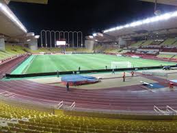Nel 2006 il monaco 1860 ha venduto le quote dello stadio in suo possesso al bayern monaco per 11 milioni di euro, continuando però a giocare nell'impianto fino al 2017, quando è tornato a giocare nel vecchio grünwalder stadion. Schwimmbad Unterhalb Des Stadiums Louis Ii Stadium Fontvieille Reisebewertungen Tripadvisor