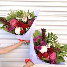 Perth flower delivery is easy with flowers for everyone. The Flower Run Flowers Perth