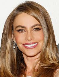 How To Fix Clean Up Maintain Groom Perfectly Shaped Eyebrows Best Makeup Tips For Spring Summer Beautystat Com Hazel Eyes Hair Color Choosing Hair Color Hair Colour For Green Eyes