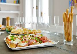 Non abbiamo sempre tanto tempo a disposizione per stare dietro ai fornelli, ma ci. Antipasti Senza Glutine 5 Ricette Buone Facili E Light Melarossa