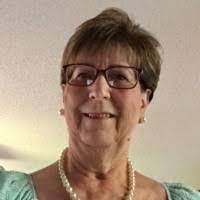 Beth Snipes's Instagram, Twitter & Facebook