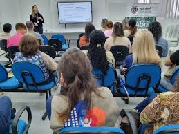 Vigilância Sanitária promove conscientização sobre a NR32, segurança do paciente e do profissional