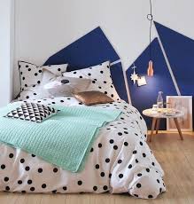 He was introduced to me through a friend of my mom. Une Tete De Lit Pour Votre Chambre Feng Shui Nathalie Lahy