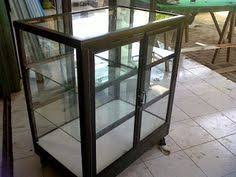 Cek aneka rekomendasi etalase warung terlengkap & terbaik lainnya. 40 Ide Desain Rak Etalase Terbaik Etalase Desain Rak