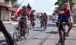 This account is operated by pt wahana inti utama, the exclusive distributor for trek and bontrager cycling products and services in. The Culture Of Hospitality In Java Indonesia Hello Bike World