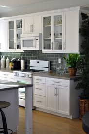 white shaker kitchen cabinets
