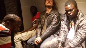 Juan grabois es un joven abogado , profesor universitario y dirigente social. Liberaron A Juan Grabois Quien Habia Sido Detenido Tras Una Protesta Y Cruces Con La Policia Infobae