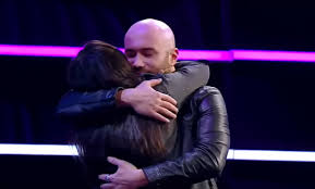 Mai mult decât atât, actorul și fosta lui iubită își permit să facă glume fără perdea unul despre celălalt. Roxana Vancea È™i Mihai Bendeac SÄƒrut Pasional La Iumor Te Iubesc Video Dcnews