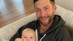 Wirklich hart": Chris Lanes Sohn Dutton schläft nicht gerne