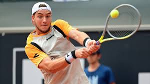 Time and again, tsitsipas would go in behind djokovic as he recovered towards the middle of the court. Cvevs9ovzyglfm