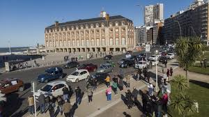 El portal inmobiliario más grande de mar del plata con más de 18.000 propiedades y 300 inmobiliarias. Mar Del Plata Vuelve A Fase 3 Por Pico De Casos De Covid 19