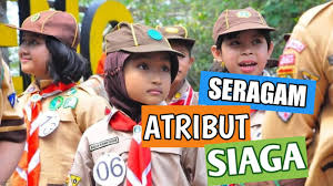 Yang mana ada beberapa atribut kelengkapan seragam pramuka sebagai berikut : Cara Memakai Atribut Pramuka Info Gtk