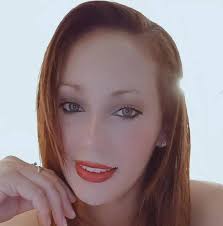 Èt csoki🙂 Irj egy édességet a neved kezdőbetűjével म