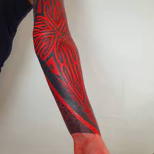 Arm sleeves help to wick moisture off your arms to keep you drier and they can offer solid uv protection. Ilya Cascad Interview With Precision Tattooist Of Ornamental Illusions Scene360