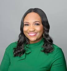 ✨ Get ready for soft, kissable lips with Mary Kay Satin Lips! ✨ Our Shea  Sugar Scrub gently exfoliates, buffing away dry, flaky skin while  nourishing your lips with shea butter. Follow