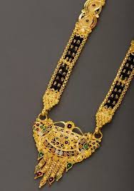 The patterns are with traditional and contemporary motifs for both traditional and modern wear. Maharashtrian Mangalsutra Designs 20 Traditional And Stylish Models