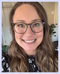 Cassie Hagan's Instagram, Twitter & Facebook