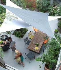 Preparez Les Beaux Jours En Decorant Votre Balcon Avec Ces Quelques Idees Tendance Decoration Terrasse Amenagement Terrasse Terrasse Jardin