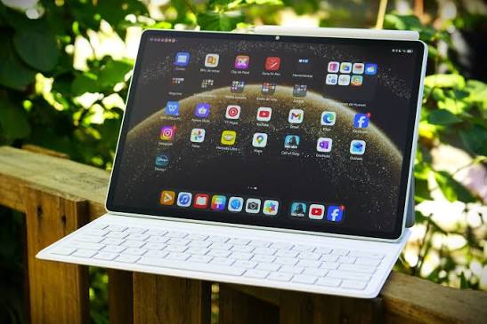 La Xiaomi Pad 7 Pro y la Huawei MatePad 12X son dos tablets de gama alta  del 2025, pero con enfoques distintos: Xiaomi destaca por potencia y  pantalla de alta resolución, mientras