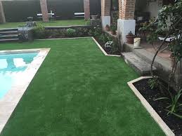 Gazon Synthetique Bordurage Travertin Creation Graciette Bat Paysagiste Gazon Synthetique Paysagiste Gazon