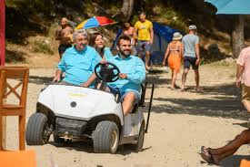 Enjoy 2 pools, a jacuzzi, a volleyball court, a soccer field and a playground. Camping Paradis Jla