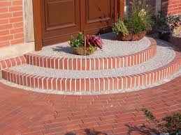 Eingangspodeste Aus Naturstein Und X2f Oder Klinker Mit Palisaden Langlebig Und Solide Vom Fachmann Gebaut Eingang Vorgarten Ideen Terrasse Anlegen