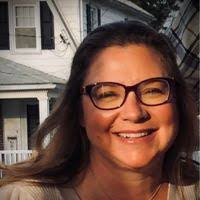 Andrea Markert's Instagram, Twitter & Facebook