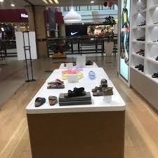 1 utama is a popular shopping mall in bandar utama, a suburb in the northern part of petaling jaya and is located just opposite taman tun dr ismail in kuala lumpur, the capital city ofmalaysia. Birkenstock Bandar Utama S341 Level 2 1 Utama Shopping Centre