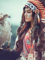 Native American Survival Skills That Stand Up The Test Of Time For 1000s Of Years And Able To Deal With Eve Indianer Madchen Indianerfrauen Indianer Fotografie