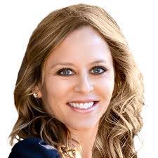 Emily Lucas's Instagram, Twitter & Facebook