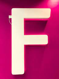 Hier sollte eine beschreibung angezeigt werden, diese seite lässt dies jedoch nicht zu. Letter F Signage Photo Free F Image On Unsplash