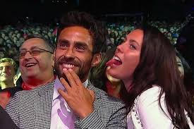 Jun 08, 2021 · la última celebridad chilena en sumarse a la tendencia es la exbailarina de mekano y esposa del futbolista jorge mago valdivia, daniela aránguiz. Un Meme Magico El Lenguetazo De Daniela Aranguiz A Jorge Valdivia En Plena Rutina De Jenny Cavallo La Tercera