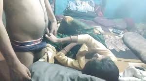 papa ne gar m apni ladki ke muho me dala land