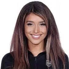 Selena Eldridge's Instagram, Twitter & Facebook