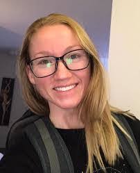 Carrie Mclarty's Instagram, Twitter & Facebook