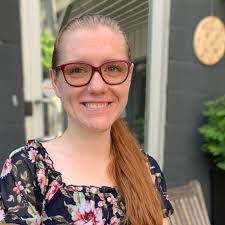 Cynthia Urbanik's Instagram, Twitter & Facebook