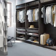 Placard ikea g nial dressing sous pente ikea meubles dessous d escalier lille. Amenager Un Dressing Dans Une Chambre Salon Viving