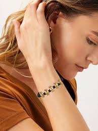 Buy Rabbit Red String Bracelet Chinese Zodiac Animal Rabbit Adjustable  Handmade Braid Bracelets Good Luck Amuler Bracelet for Women Girls, Metal,  other at Amazon.in