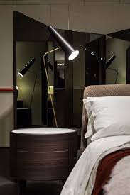Moderne Nachttische Chic Alternativen Zu Generischen Nachttischen Moderne Nachttische Schlafzimmer Regale Grosses Schlafzimmer
