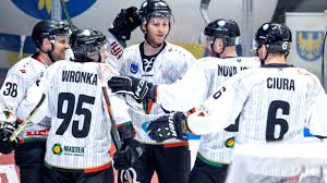 The initial corner odds is 10. Phl Gks Tychy Jedna Wygrana Od Polfinalu Sport Tvp Pl