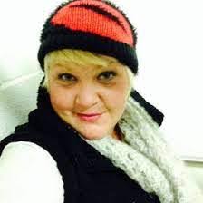 Amy Latona's Instagram, Twitter & Facebook