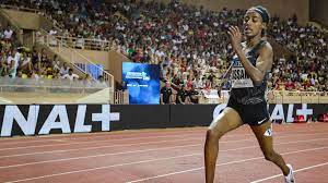 Just to top it off, in june 2021, hassan broke the women's 10,000m world record after running 29 minutes 06.82 seconds at the fbk games in hengelo, the netherlands, to beat the time of 29:17.45 set. A Dutch Runner Breaks The 23 Year Old Record For The Women S Mile Cnn