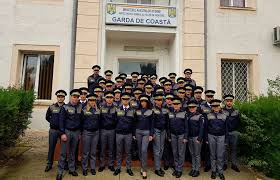 Peste jumatate de milion de pachete de tigari, confiscate de garda de coasta. Cadre Noi La Garda De CoastÄƒ