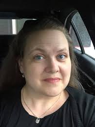 Mixing jewelry styles for a bold look