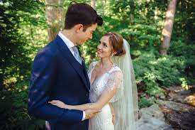 John is indeed still listed in the lnwsm credits, so he very very likely still works there. Related Image John Mulaney Wife John Mulaney John